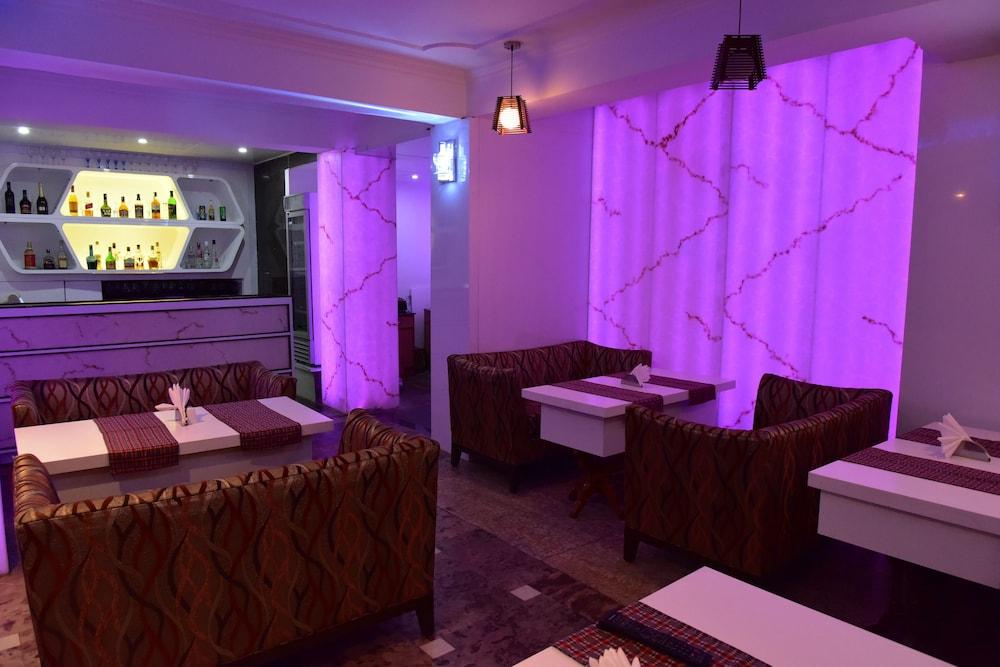 Ashiana Clarks Inn Shimla Zewnętrze zdjęcie